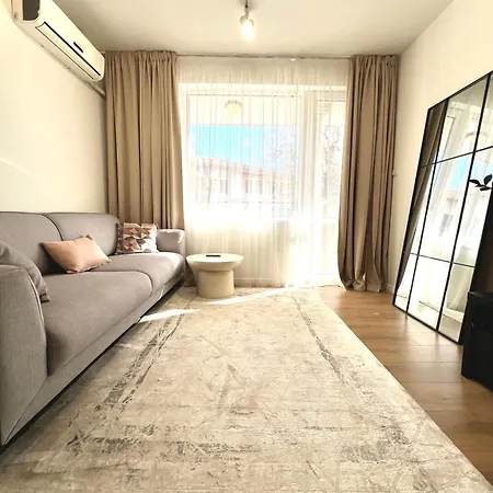 In&p - Location * Велико-Тырново