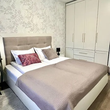 Апартаменты In&p - Location Велико-Тырново