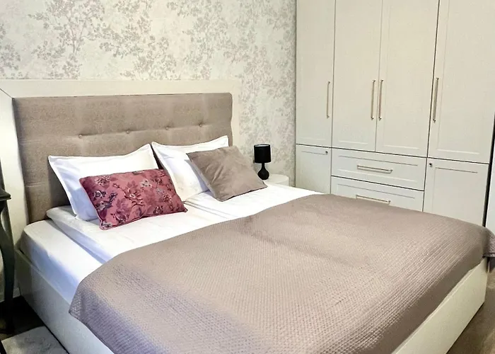 Apartment In&p - Location Veliko Tarnovo